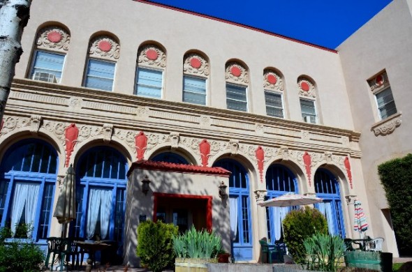 Exterior view of the El Fidel Hotel in Las Vegas NM.