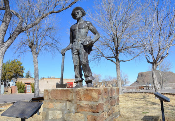 Statute of CCC worker at Elephant Butte lake